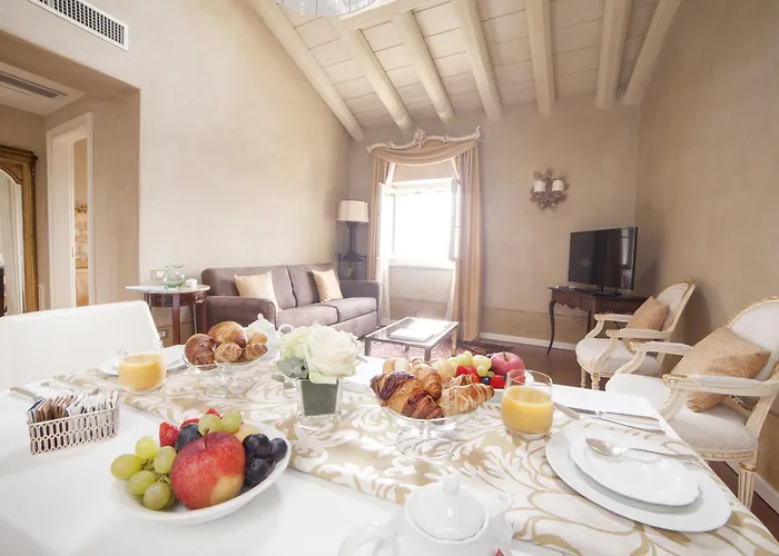 Relais Fra\' Lorenzo